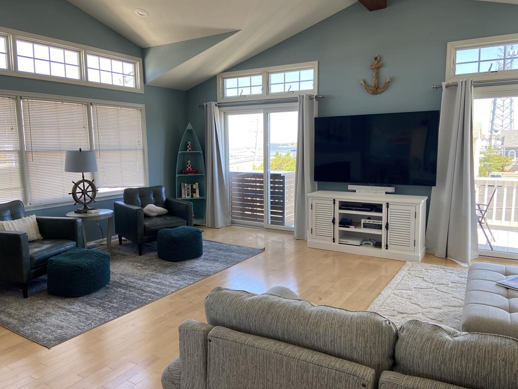 4 E. 23rd Street, Spray Beach (Ocean Side)