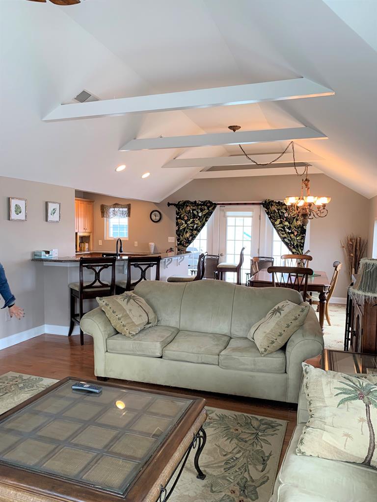 812 Bay Club Lane, Beach Haven (Bay Block)