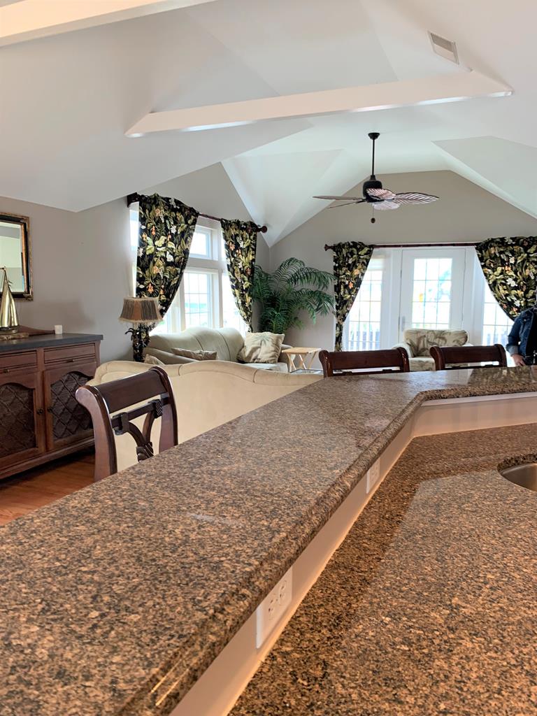 812 Bay Club Lane, Beach Haven (Bay Block)