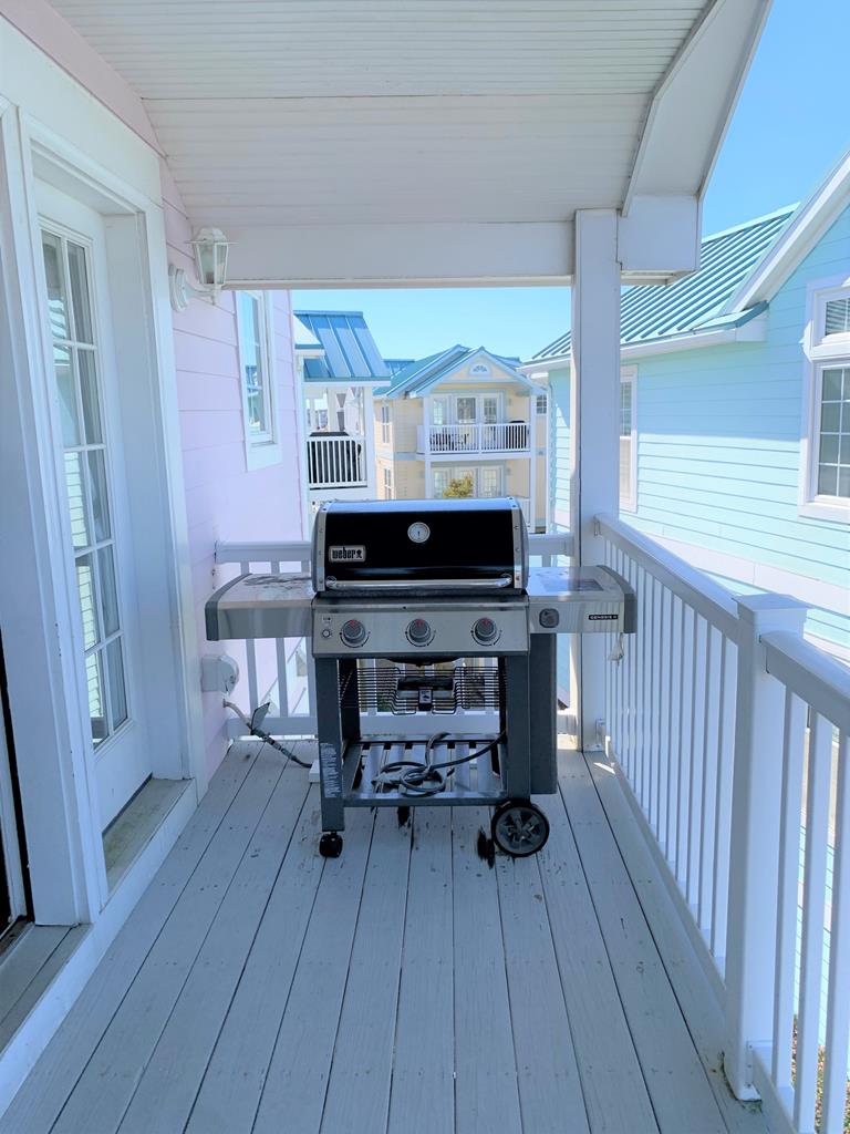 812 Bay Club Lane, Beach Haven (Bay Block)