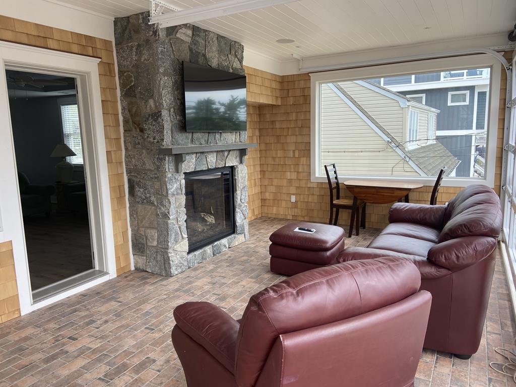 36 W. Alabama Avenue, Beach Haven Park (Bay Block)