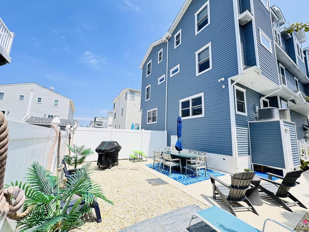 7208 Landis Avenue, Sea Isle City (Center)