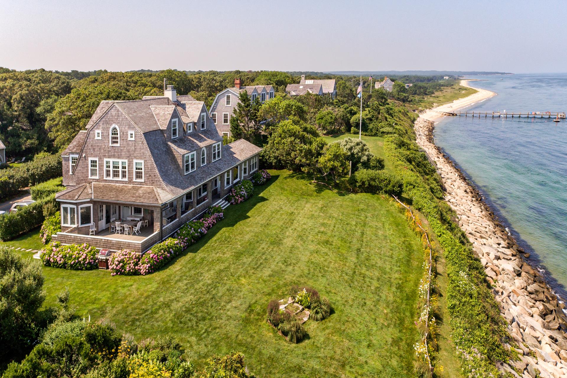 1039 Main St., Vineyard Haven, MA 02568, Close to Town MLS 153578