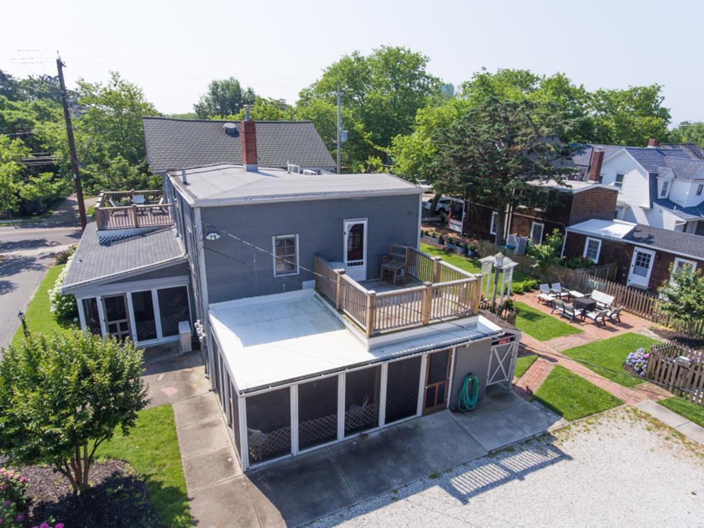 1015 Washington Arctic Fox Suite | Photo 13