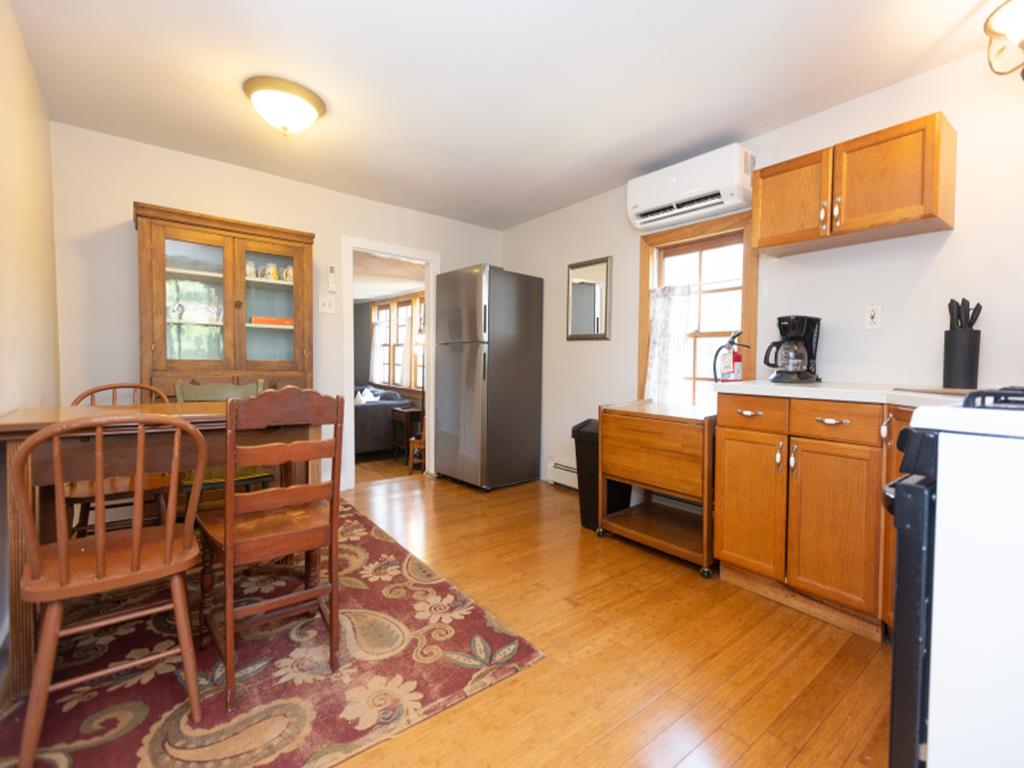 1015 Washington Arctic Fox Suite | Photo 20