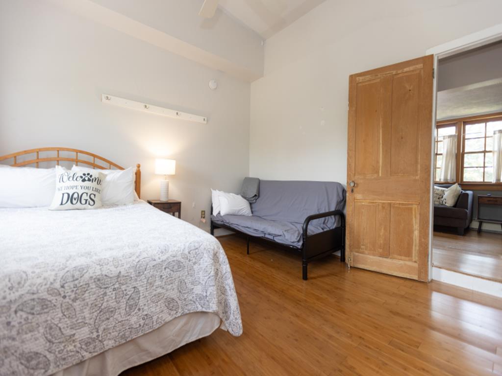 1015 Washington Arctic Fox Suite | Photo 25