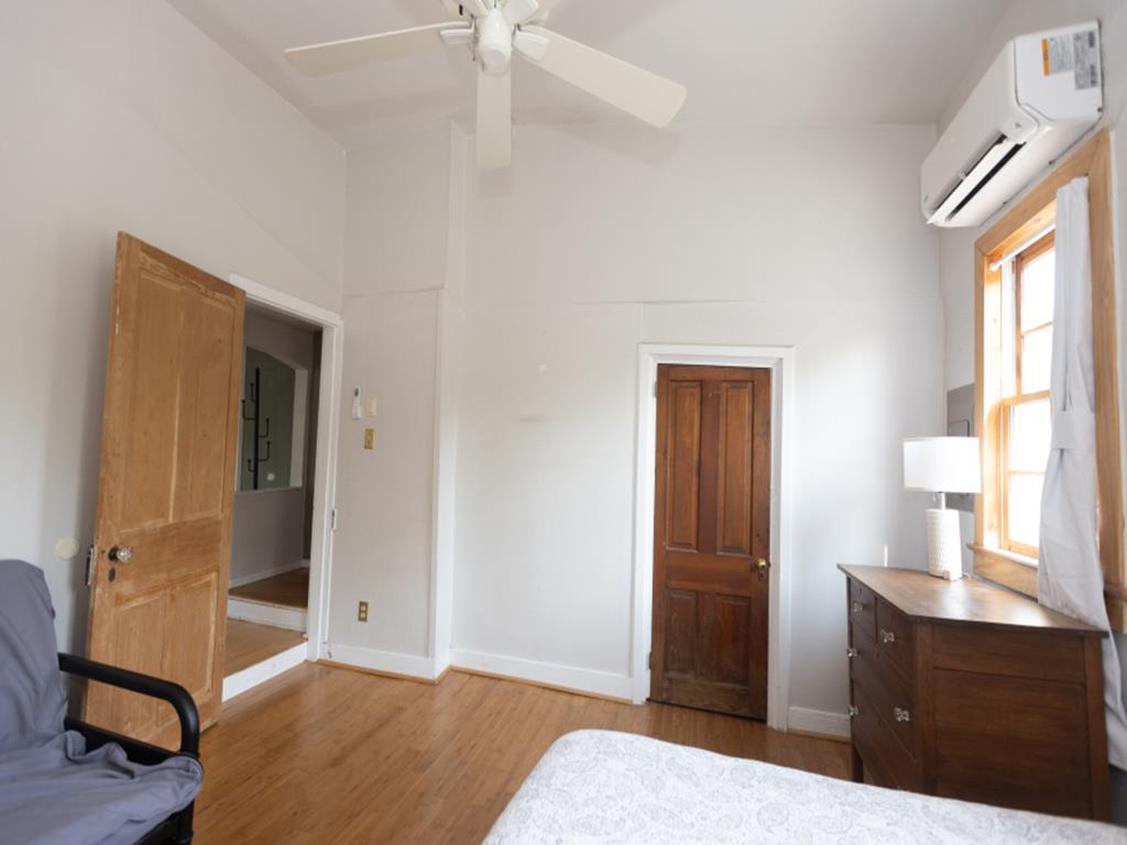 1015 Washington Arctic Fox Suite | Photo 26