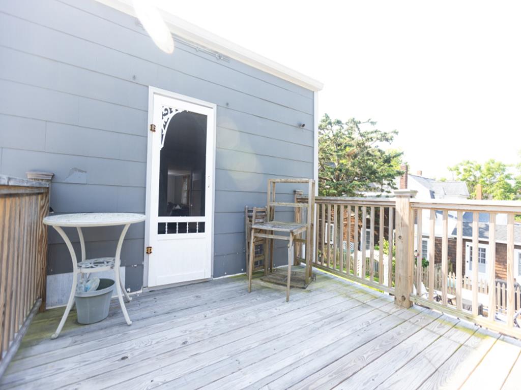 1015 Washington Arctic Fox Suite | Photo 29