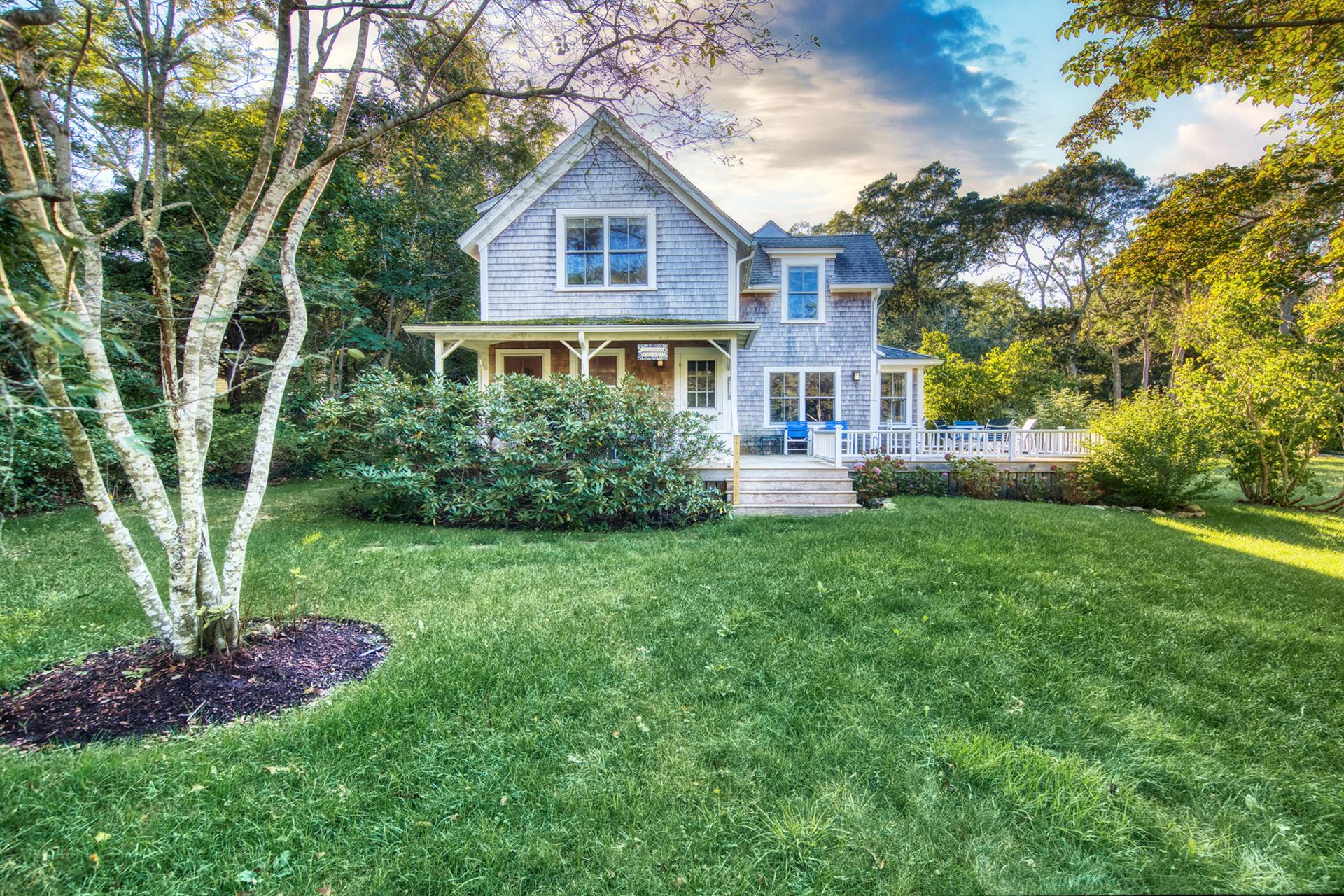 678 Main St., Vineyard Haven, MA 02568, Close to Town MLS 153593