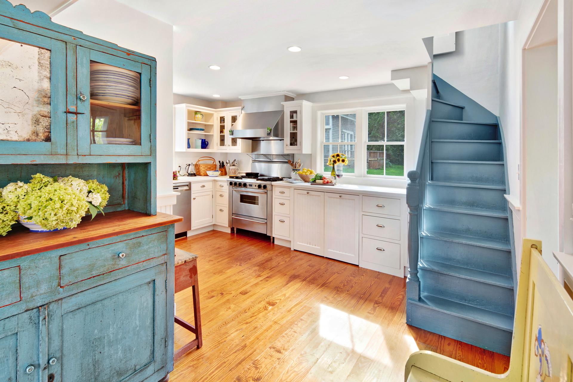 678 Main St., Vineyard Haven, MA 02568, Close to Town MLS 153593