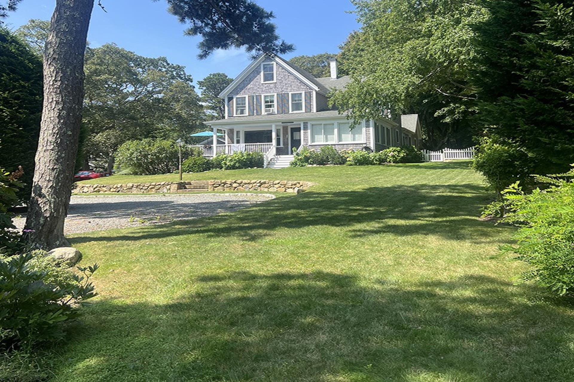 718 Main Street, Vineyard Haven, MA 02568, Close to Conservation Land MLS 153606