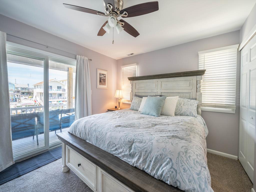 2048 Ocean Drive | Photo 4