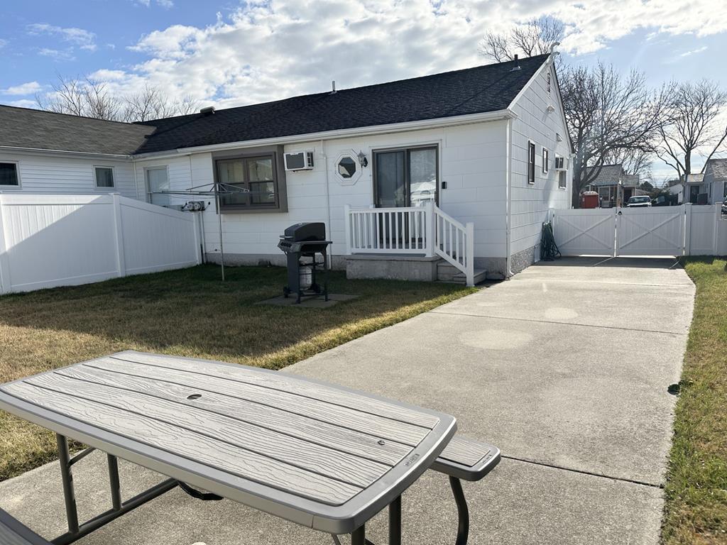 1251 Illinois Ave | Photo 23