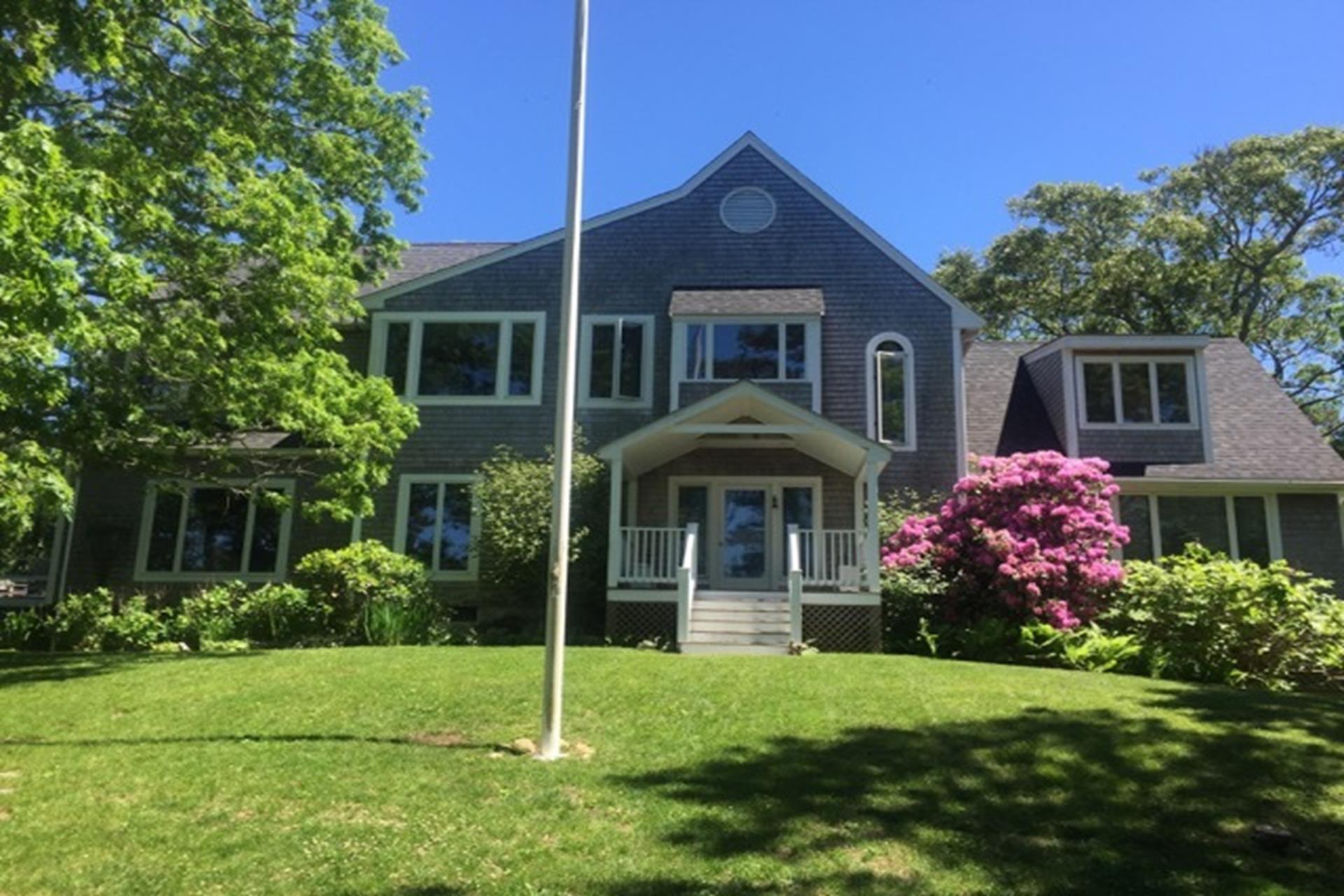137 Massasoit Ave., Vineyard Haven, MA 02568, Water Views MLS 153976