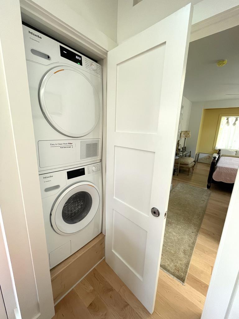 Modern Home at The Point | Photo 16