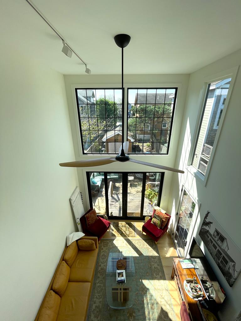 Modern Home at The Point | Photo 25