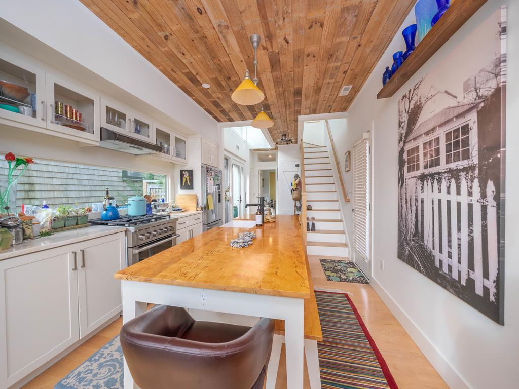 Modern Home at The Point | Photo 7