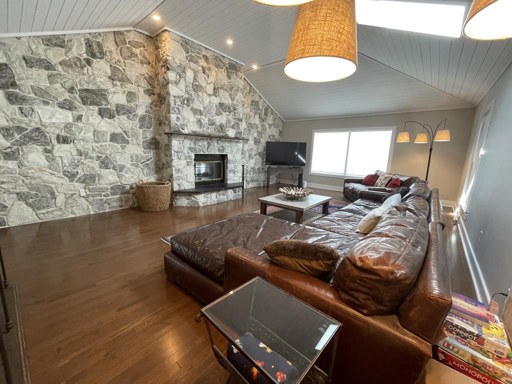 Bayfront, Bay Views, Bay-utiful! | Photo 17