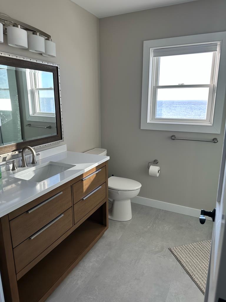 Bayfront, Bay Views, Bay-utiful! | Photo 18