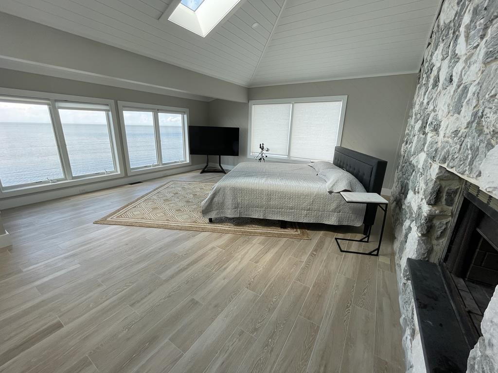 Bayfront, Bay Views, Bay-utiful! | Photo 6