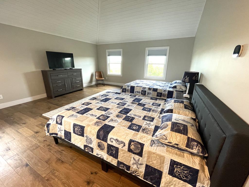 Bayfront, Bay Views, Bay-utiful! | Photo 11