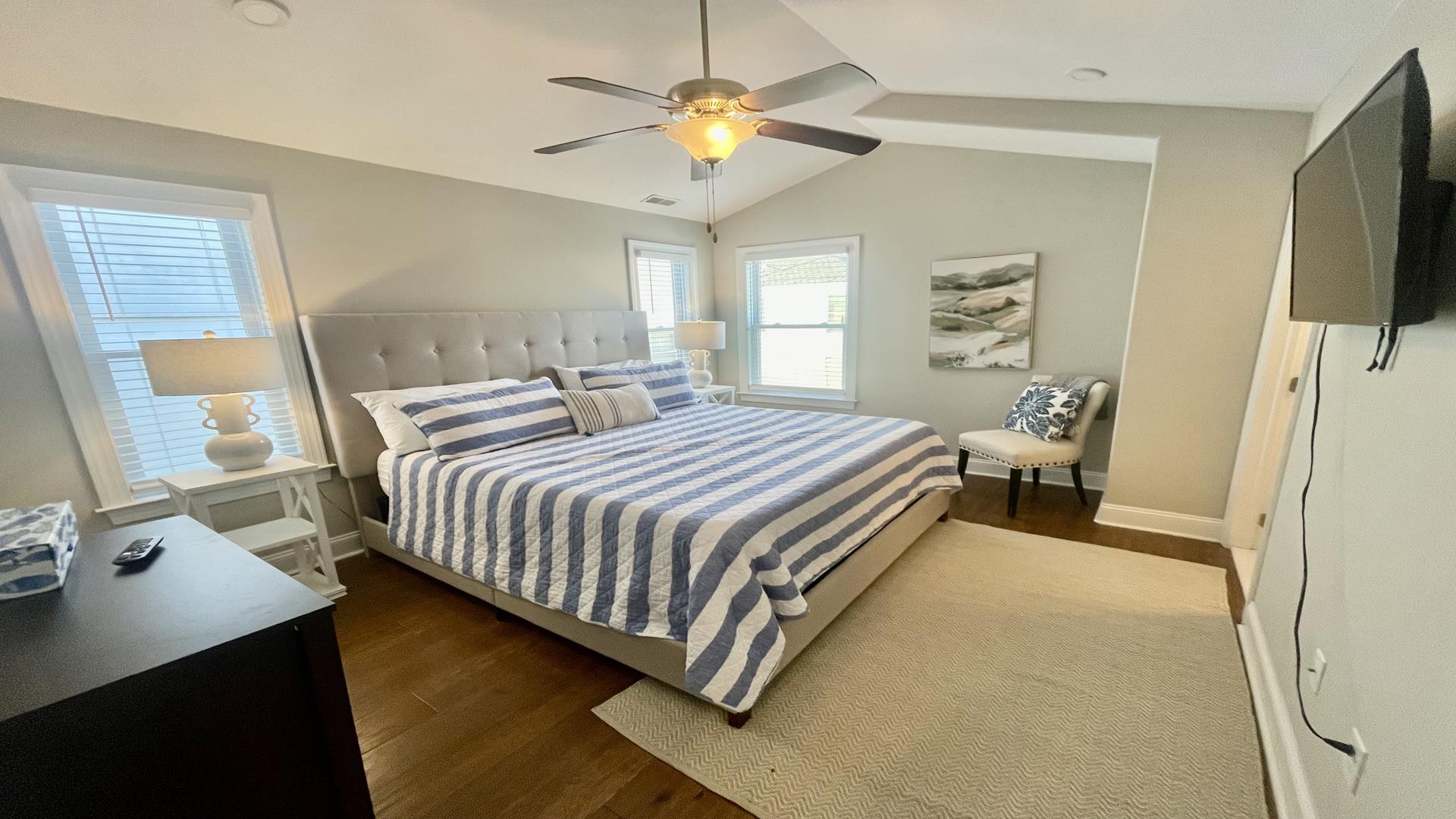 330 East Saint Paul Avenue, Wildwood Crest (Wildwood Crest Beach Side)