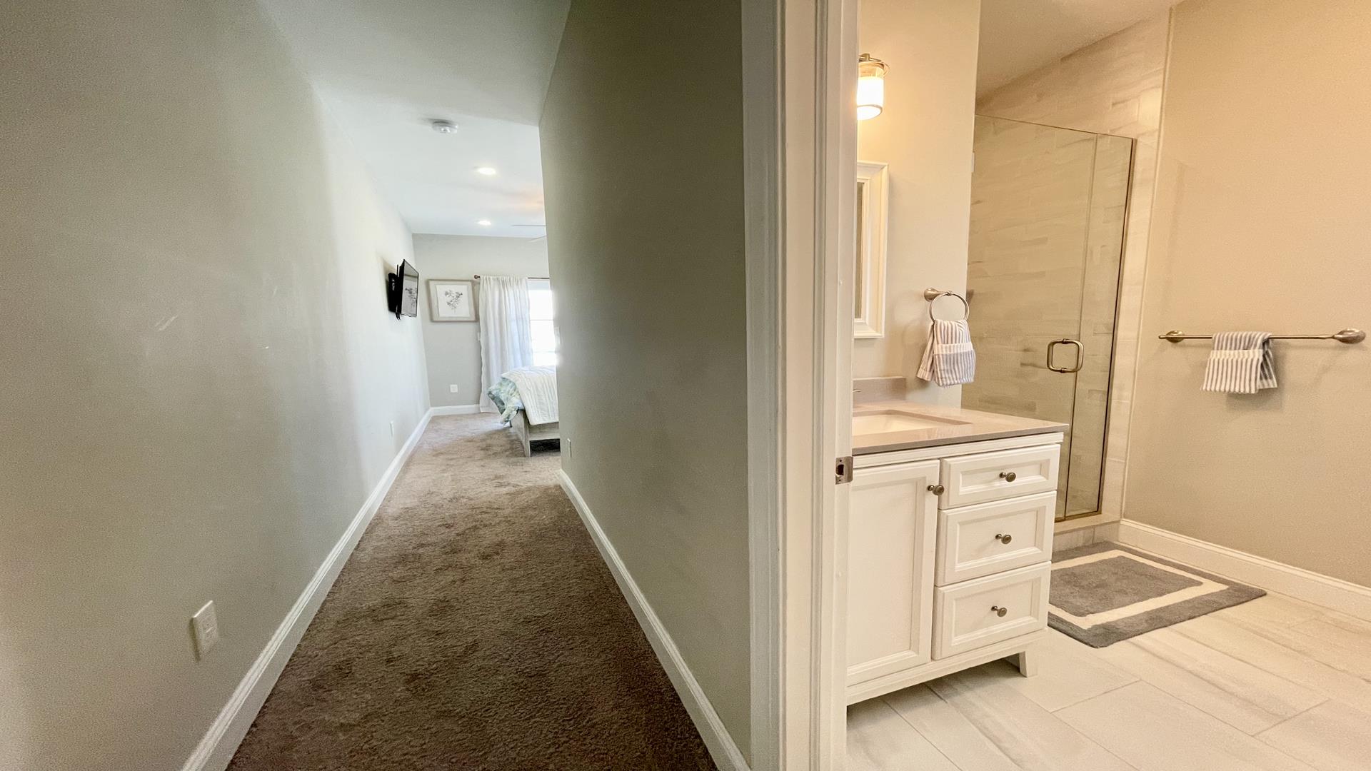 330 East Saint Paul Avenue, Wildwood Crest (Wildwood Crest Beach Side)