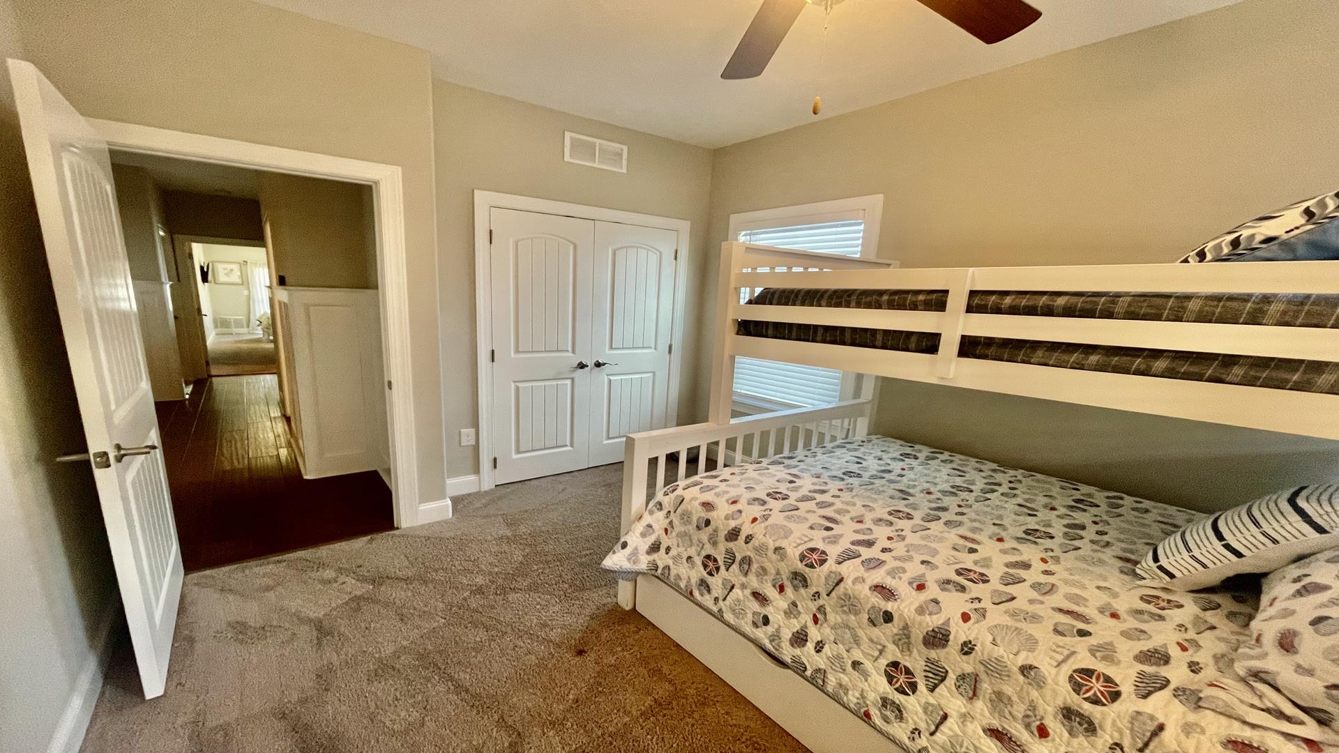 330 East Saint Paul Avenue, Wildwood Crest (Wildwood Crest Beach Side)