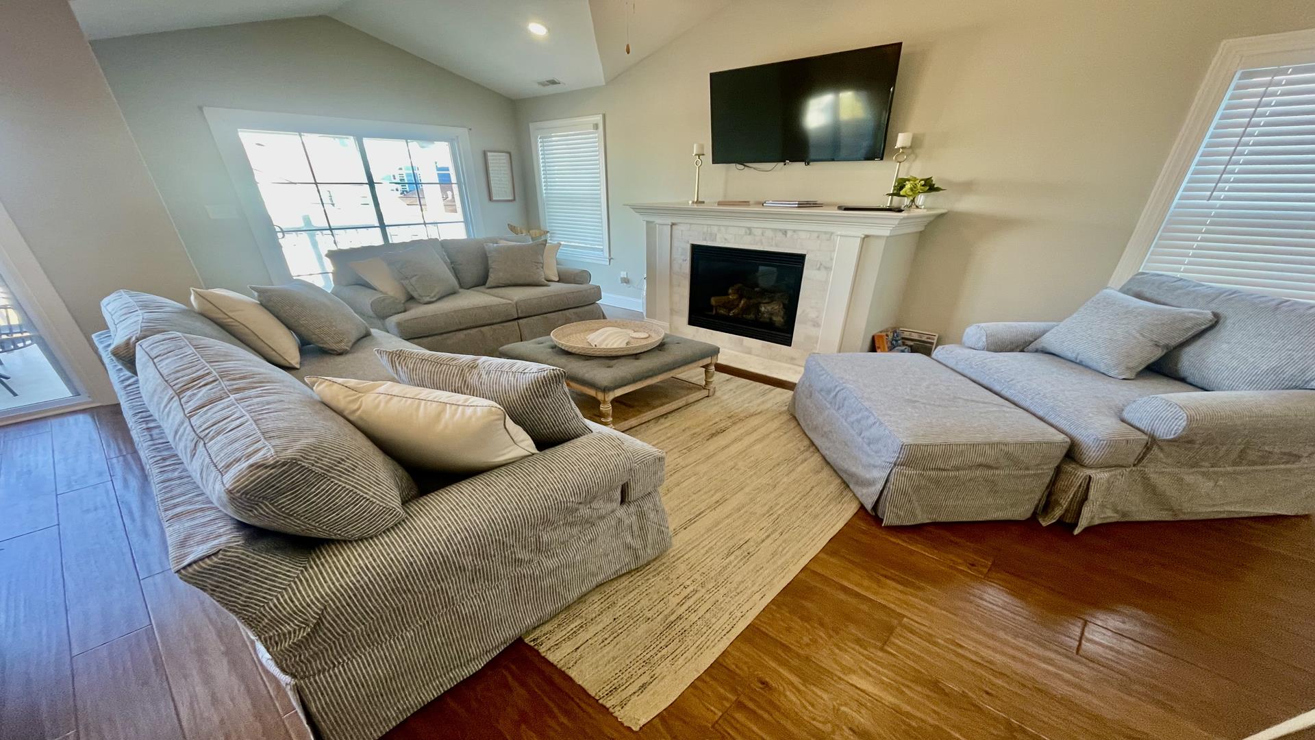 330 East Saint Paul Avenue, Wildwood Crest (Wildwood Crest Beach Side)