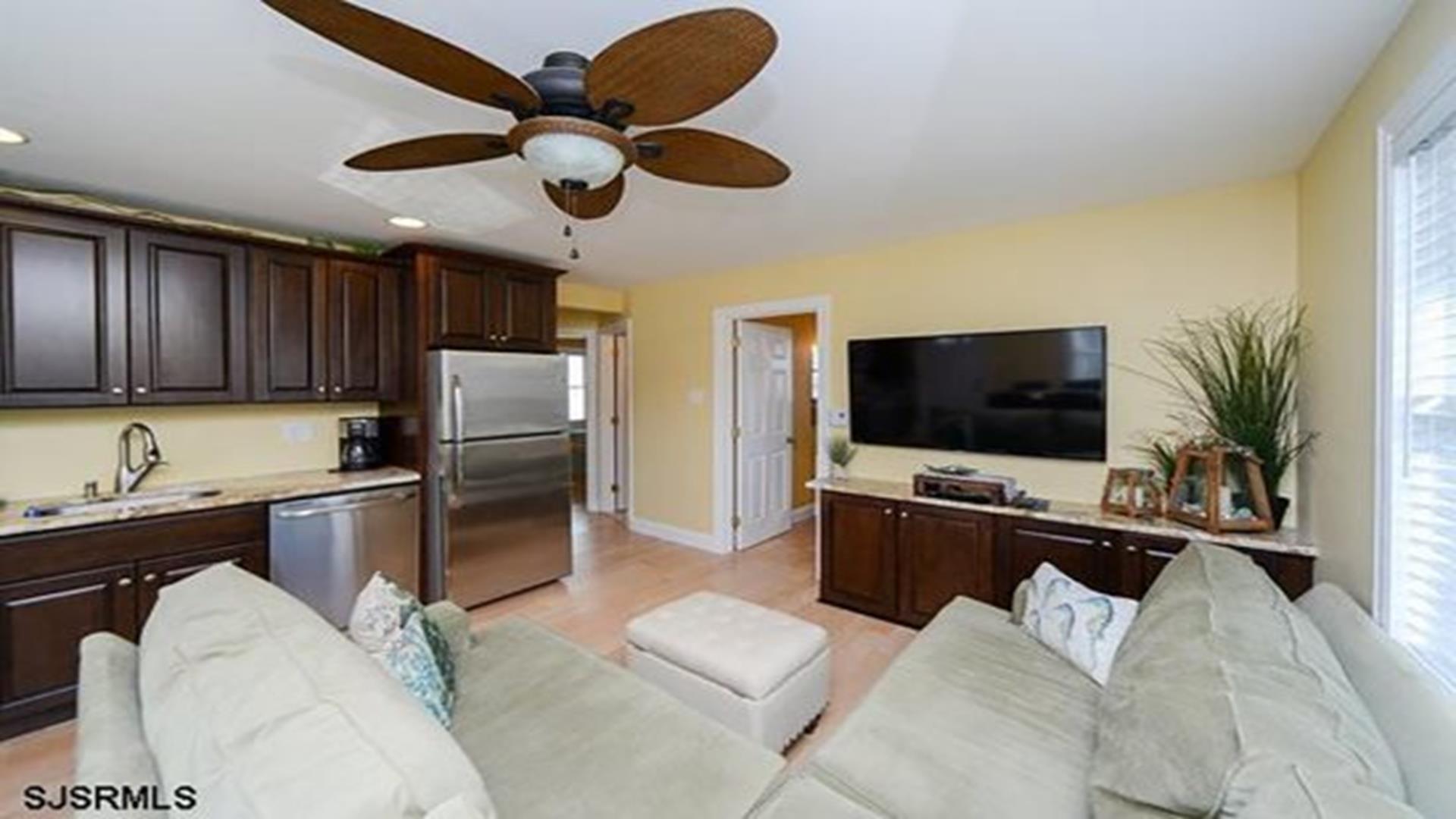 2222 Central Avenue, Ocean City (Goldcoast)