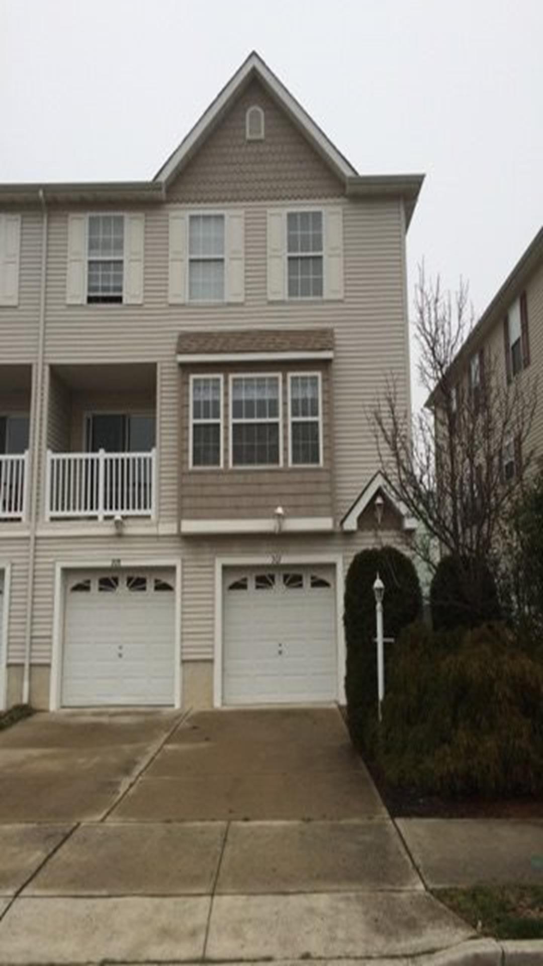 207 East Juniper Avenue, Wildwood