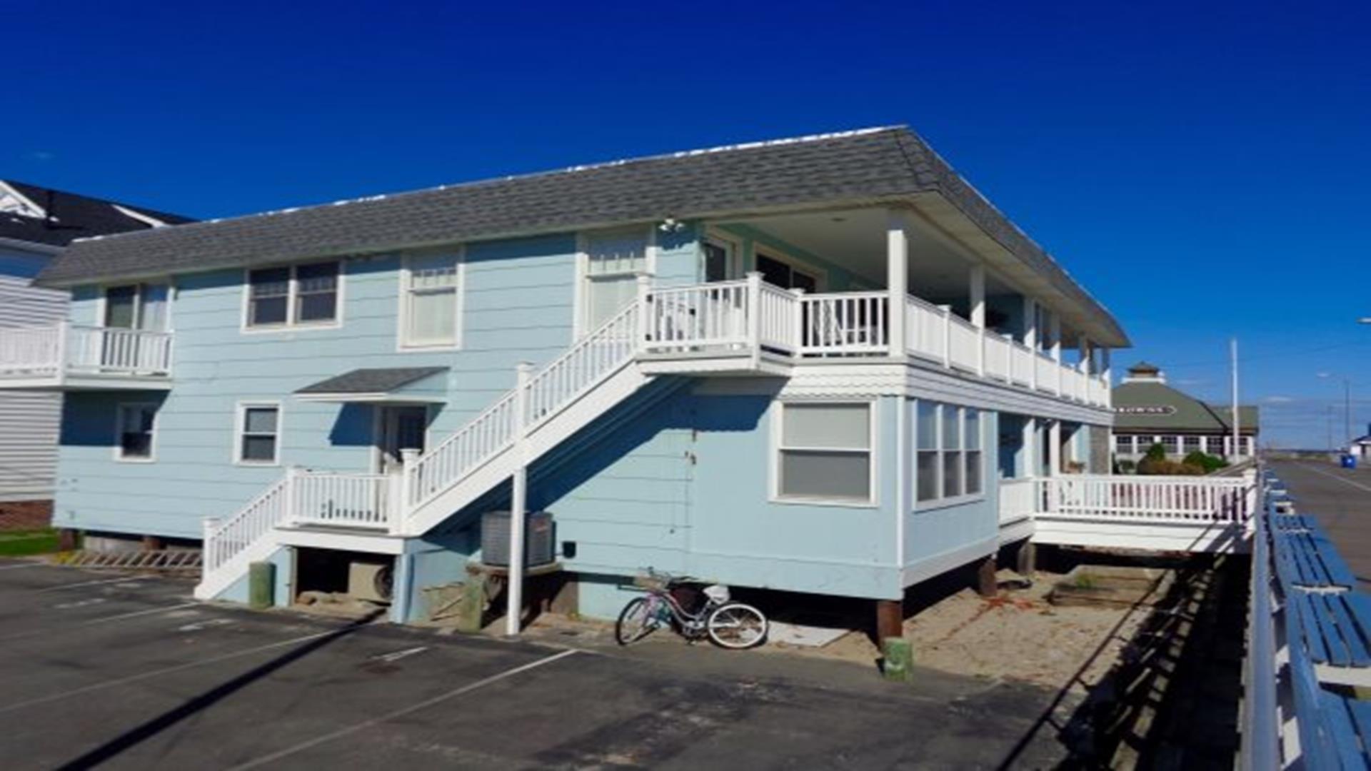 924 Street Charles Place, Ocean City (Beach Front)