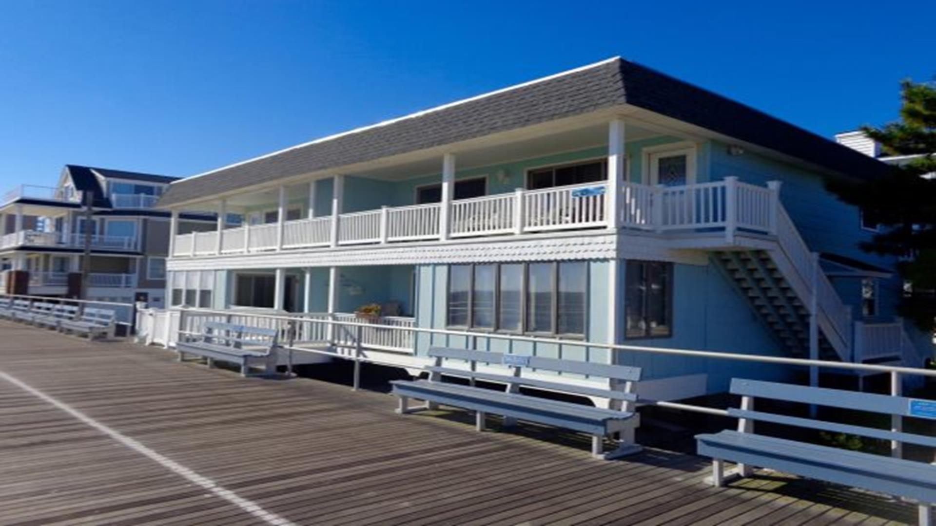 924 Street Charles Place, Ocean City (Beach Front)