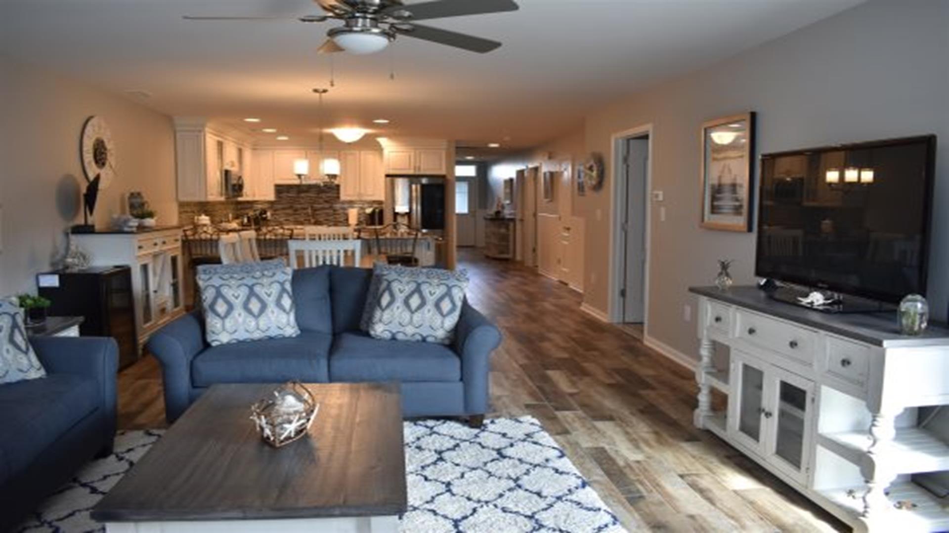 301 East Rochester Avenue, Wildwood Crest (Wildwood Crest Beach Side)