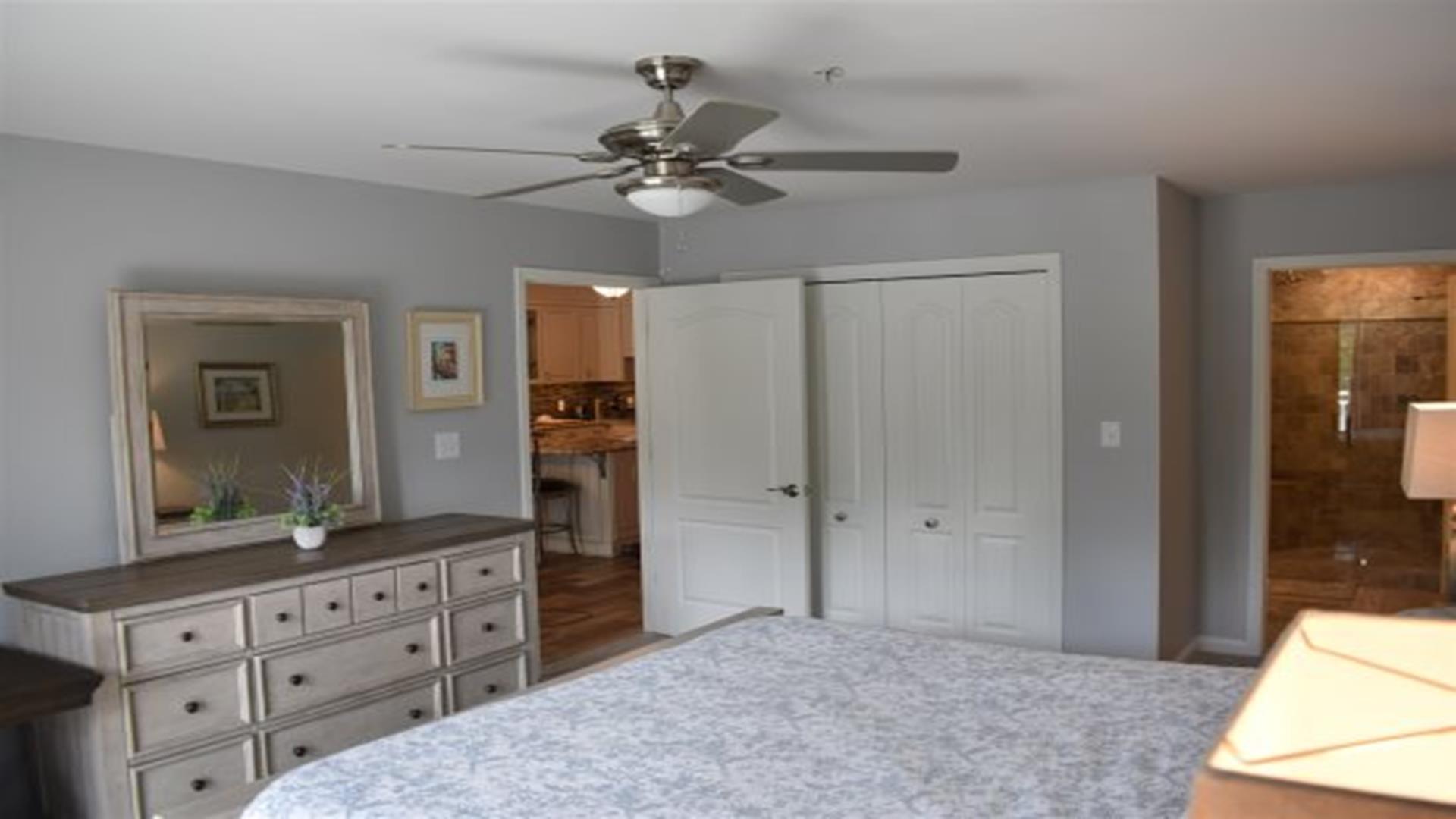 301 East Rochester Avenue, Wildwood Crest (Wildwood Crest Beach Side)