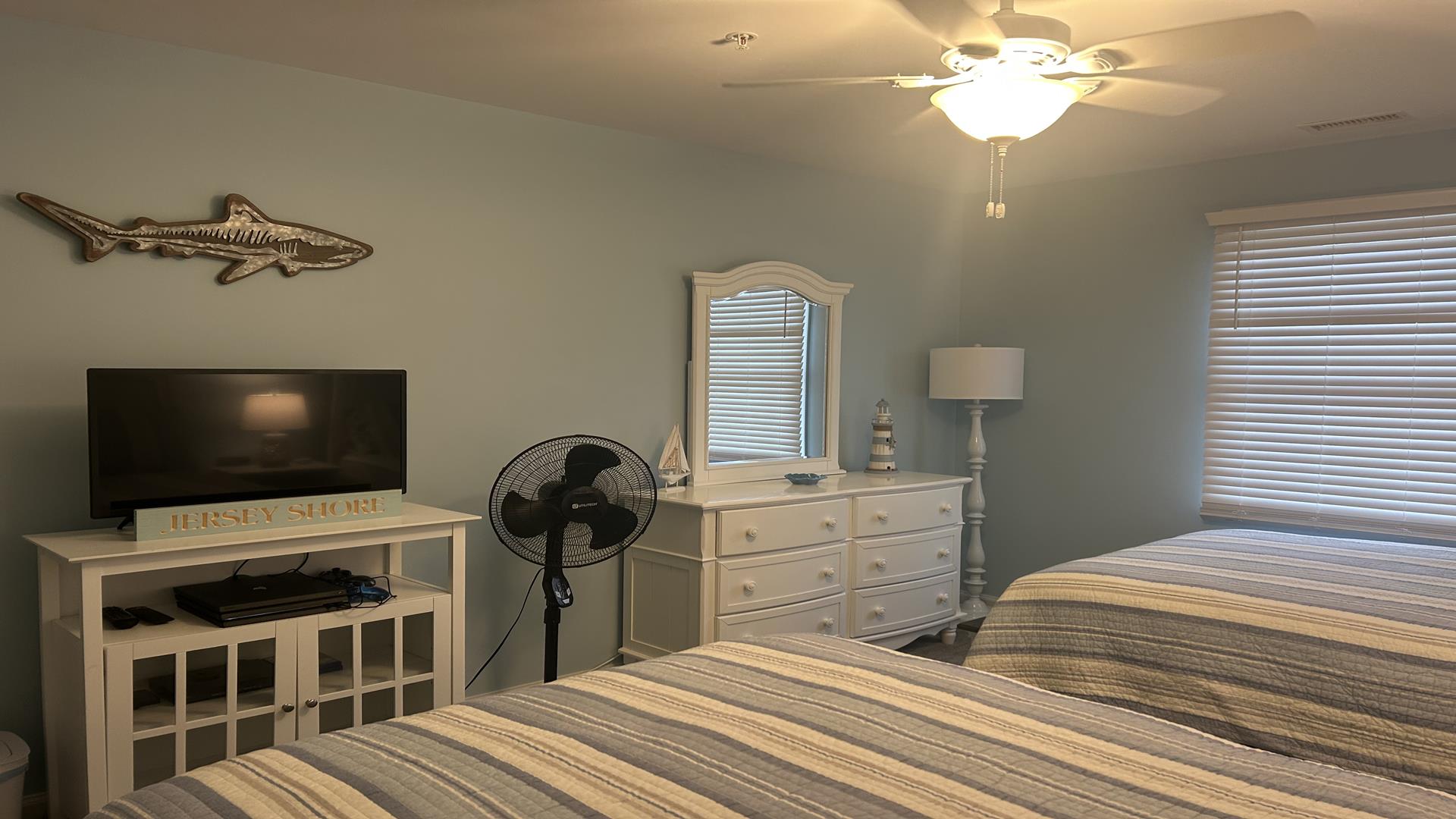 301 East Rochester Avenue, Wildwood Crest (Wildwood Crest Beach Side)