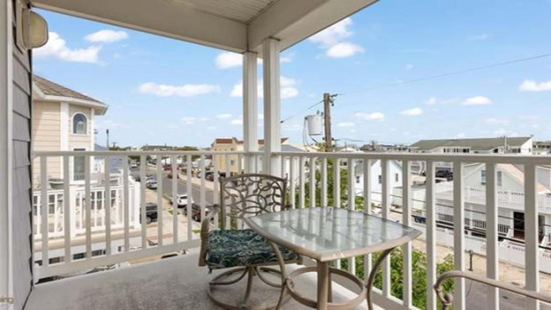 318 East Juniper Avenue, Wildwood (Wildwood Beach Side)