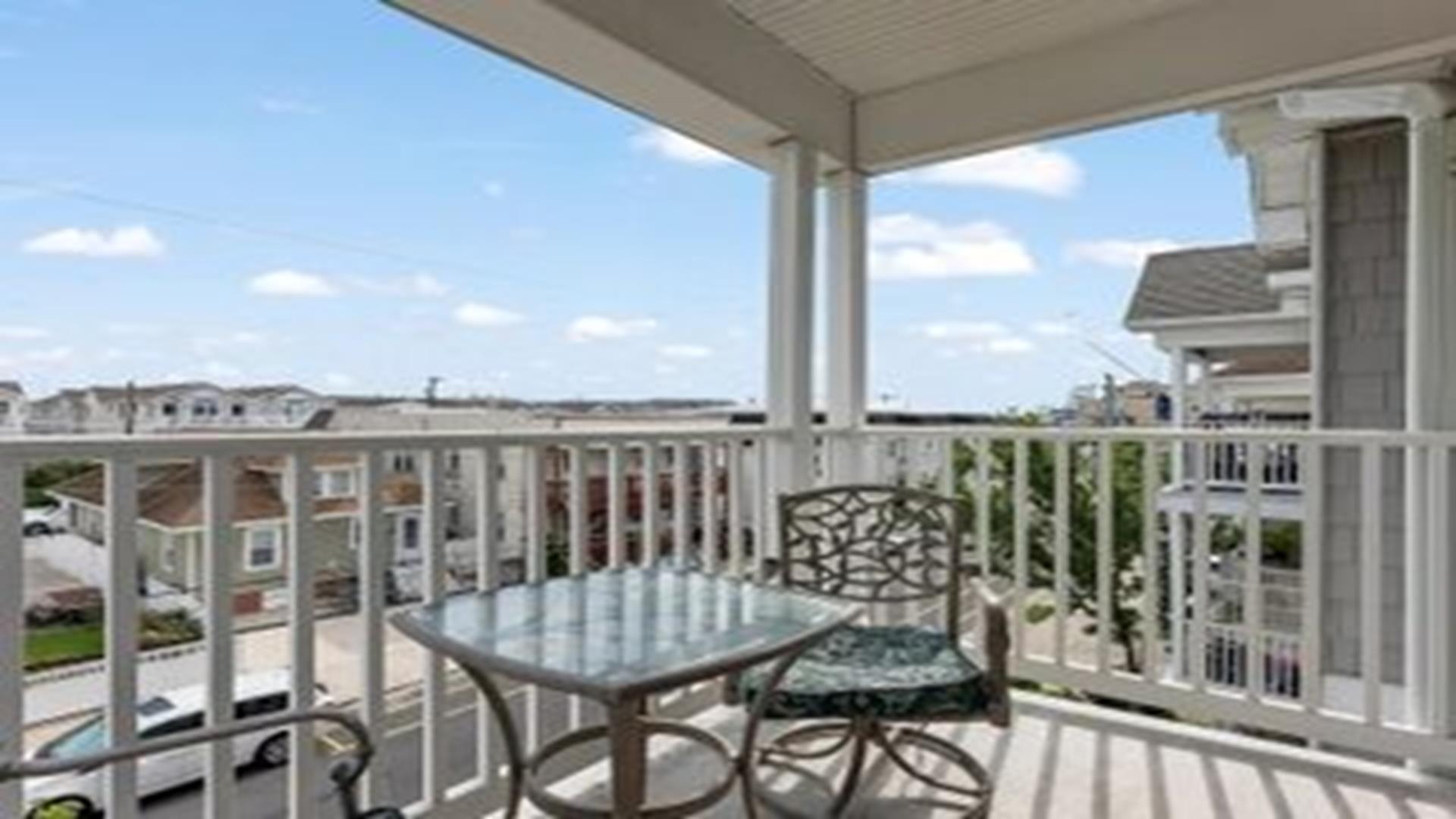 318 East Juniper Avenue, Wildwood (Wildwood Beach Side)