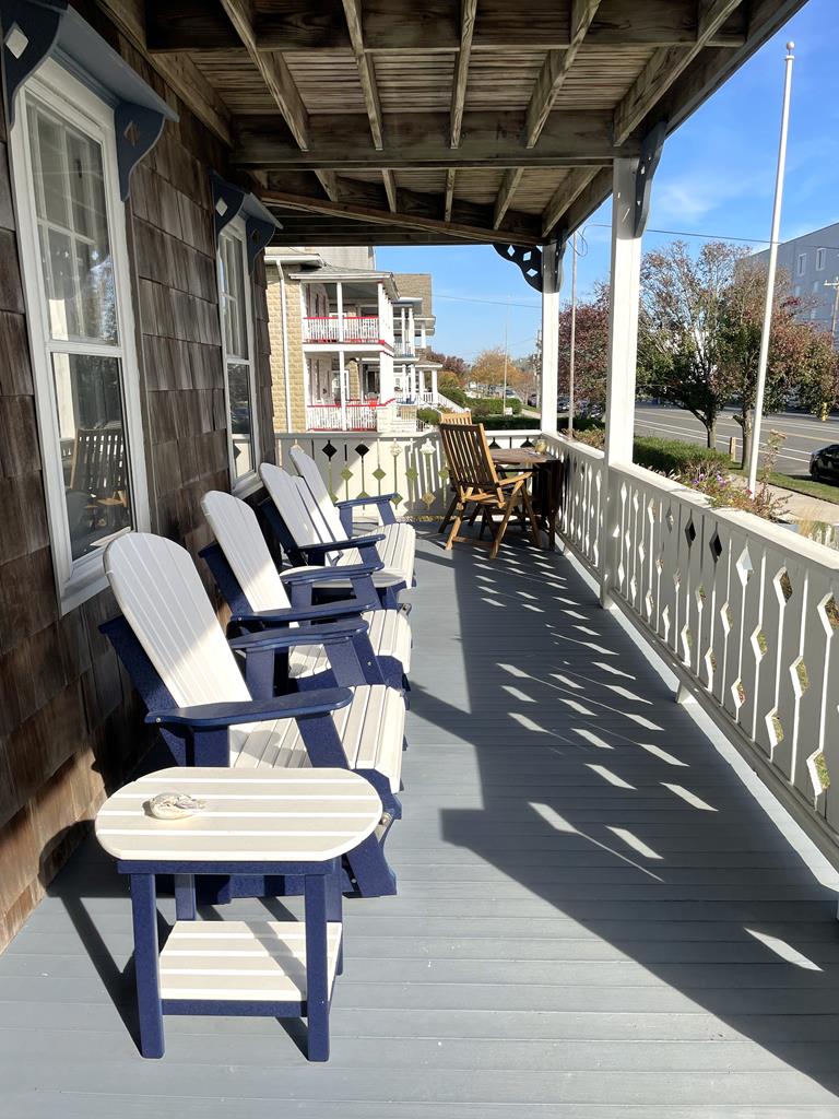 3 Bedroom With A Beach View! | Photo 3