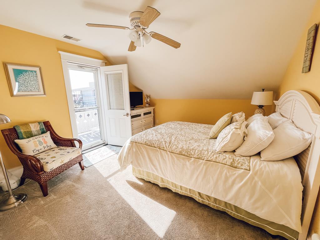 3 Bedroom With A Beach View! | Photo 12