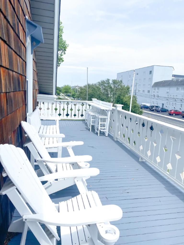 3 Bedroom With A Beach View! | Photo 17