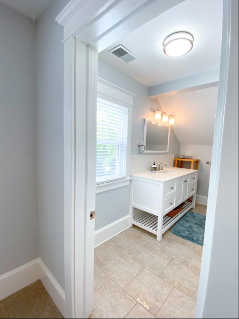 3 Bedroom With A Beach View! | Photo 27