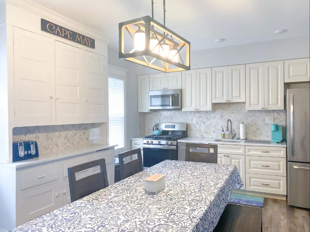 3 Bedroom With A Beach View! | Photo 9