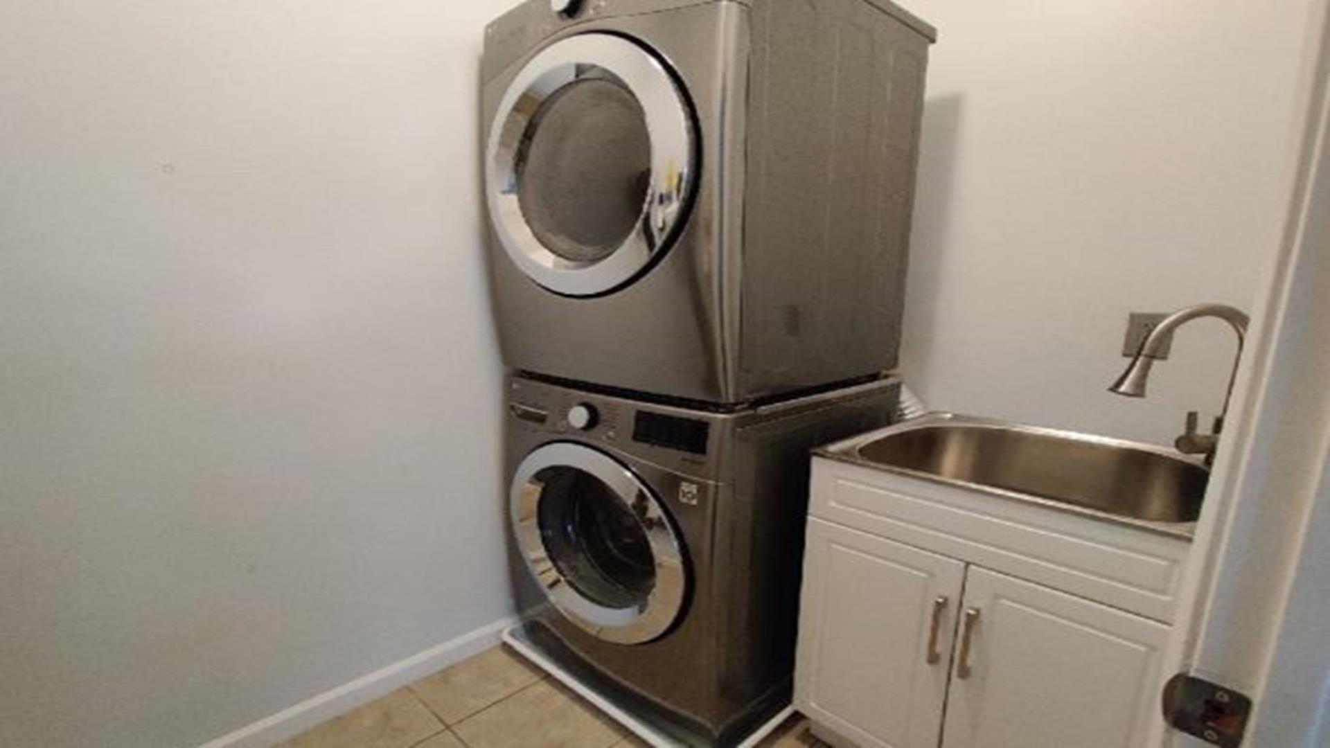 152 E Roberts Avenue, Wildwood (Wildwood Beach Side)