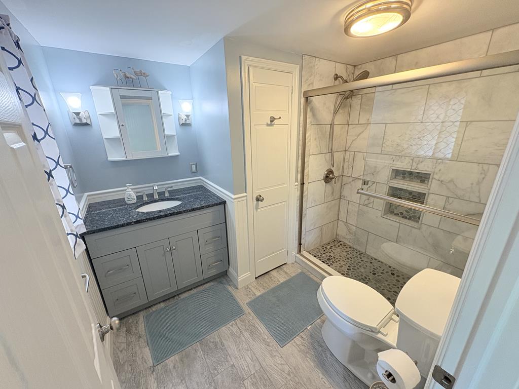 The Daisy Cottage- 2nd and 3rd Floor Unit | Photo 13