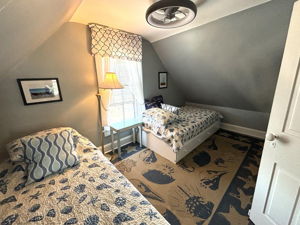 The Daisy Cottage- 2nd and 3rd Floor Unit | Photo 24