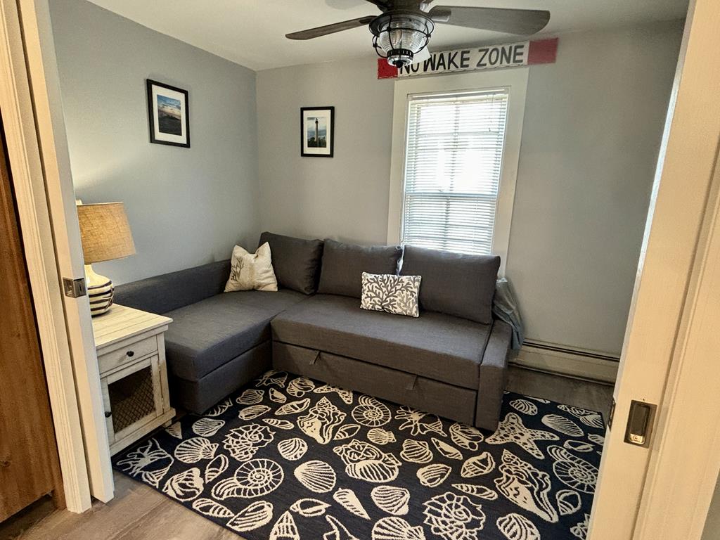 The Daisy Cottage- 2nd and 3rd Floor Unit | Photo 9