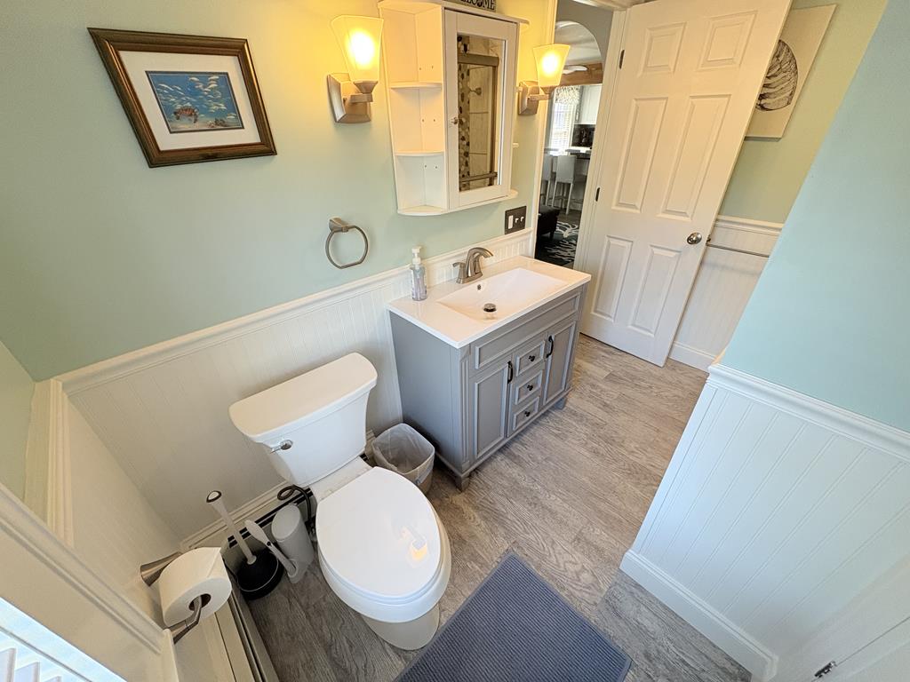 The Daisy Cottage- 2nd and 3rd Floor Unit | Photo 11