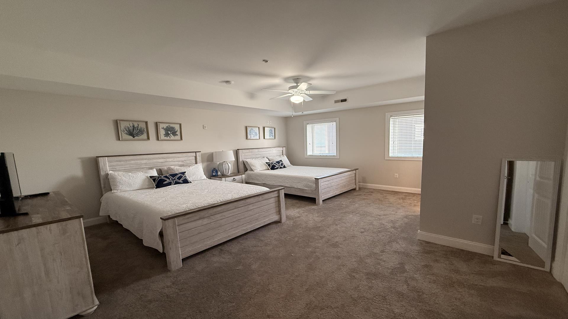 408 East Farragut Road, Wildwood Crest (Wildwood Crest Beach Side)