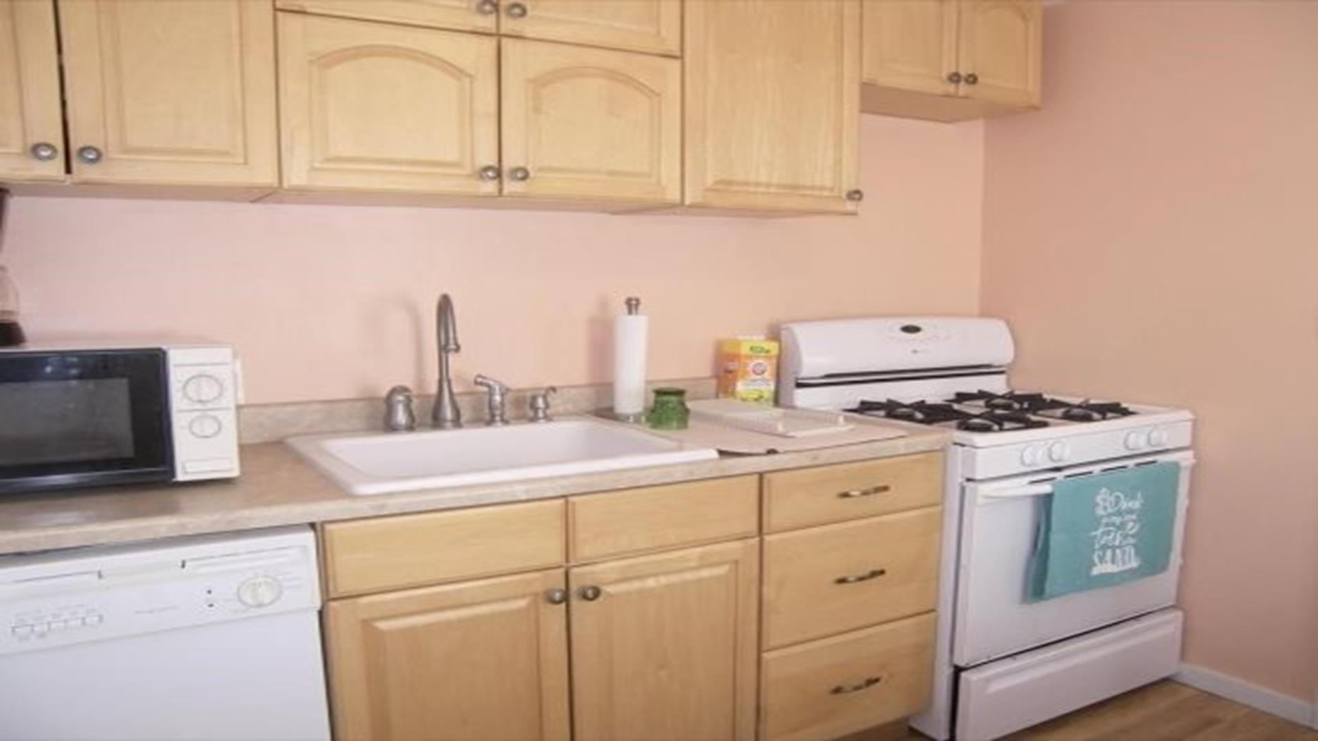 301 W Pine Avenue, Wildwood (Wildwood Bay Side)